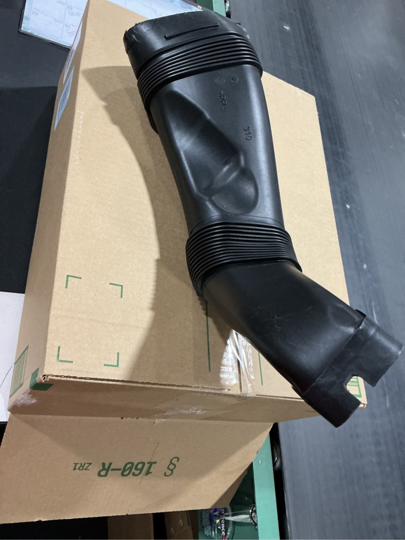 Condition photo showing Good Condition for 13717582310 engine air intake hose compatible with bmw 2011-2016 535i 640i 740i 740li