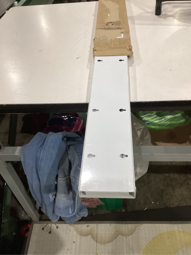 Condition photo showing Good Condition for step up products-in metal indoor/outdoor drying rack