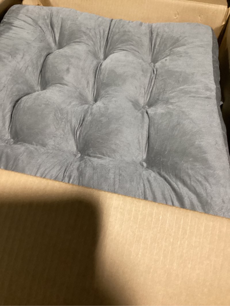 Condition photo showing Good Condition for (similar to) betu chair cushions for dining chairs set of 4,3.5\" thick kitchen table chair pads with ties,non slip backing and covers, seat cushion for dining room,bar,patio chairs,16\"x16\"x3.5\",beige beige 16\"x16\"x3.5\" (4 pack)