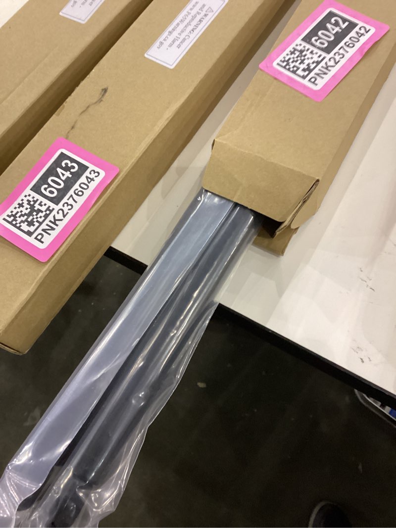 https://lotting-media.assets.bidfta.com/lotting_8069d0d5-a57d-4549-84b3-a08faae21f3d