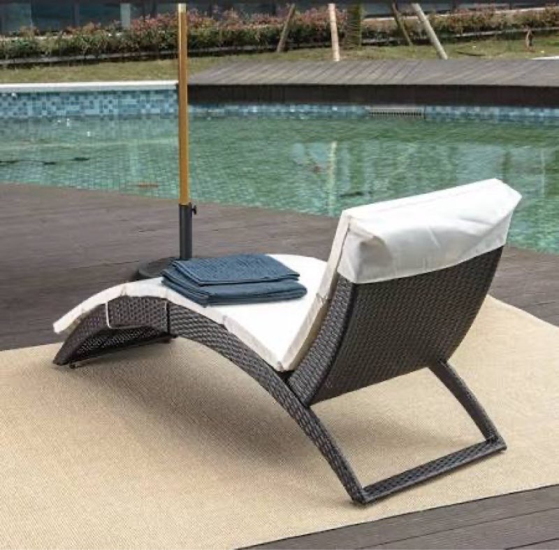 Outdoor Folding Wicker Chairs 2pcs