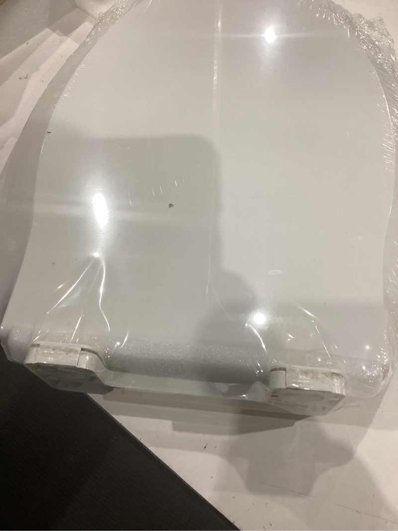 Condition photo showing New/Like New for similar ))))angol shiold elongated toilet seat - slow close hinges, ergonomic design with grip-tight bumpers, safe easy-clean pp material (white, 18.5\" elongated) elongated 18.5‘’ white
