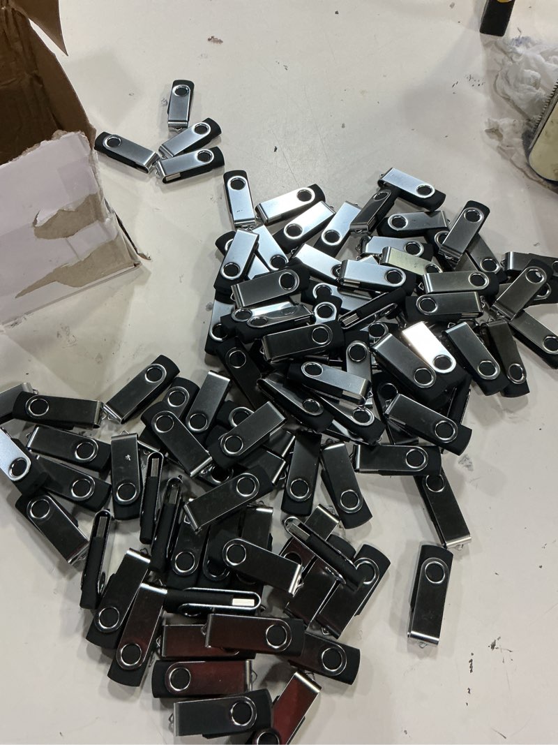 Condition photo showing Good Condition for 4gb flash drive bulk usb drives,  100 pack usb2.0 thumb drives memory stick pendrive jump drive, swivel design usb storage flash drive plug-and-play photo stick zip drive for windows/mac/linux/pc 4gb 100 pack black