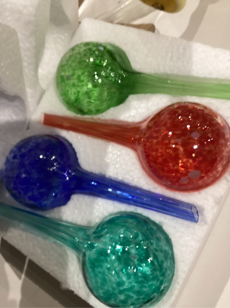 Condition photo showing Good Condition for little green leaf lgl plant watering globes - automatic self watering globes. decorative self watering planter inserts. self watering spikes to support plant health. 4 pack x 100ml. 4pk 100ml multicolor