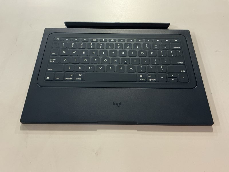Logitech Logi Rugged COMBO Y-B0009 Black Wireless Keyboard For iPad Pro 9.7-in, (total of 10)