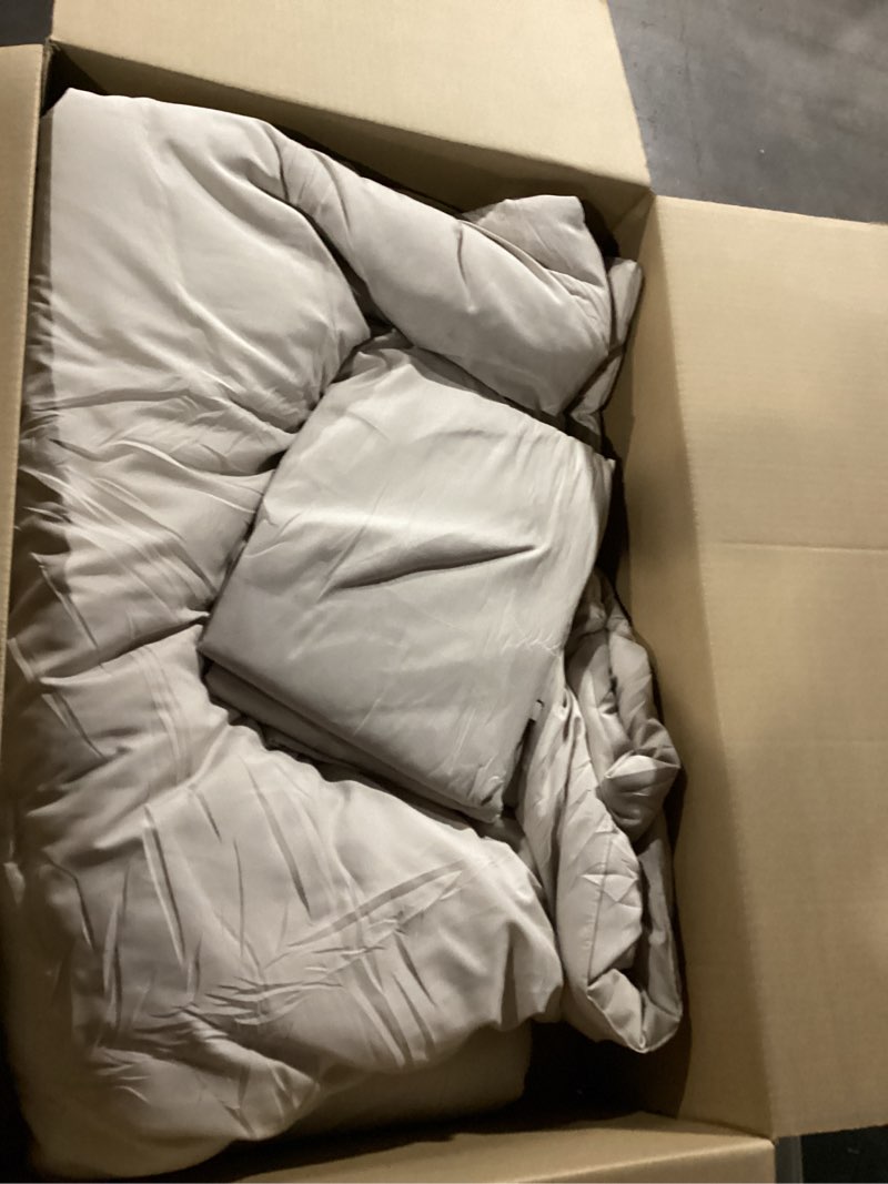 Condition photo showing Good Condition for Andency Bed in a Bag King Beige- 7 Pieces King Size Comforter Set Bedding Comforter Sets, Tufted Lightweight Fluffy Bed Set with Comforter, Sheets, Pillowcases & Shams for All Season Beige King (104"x90")