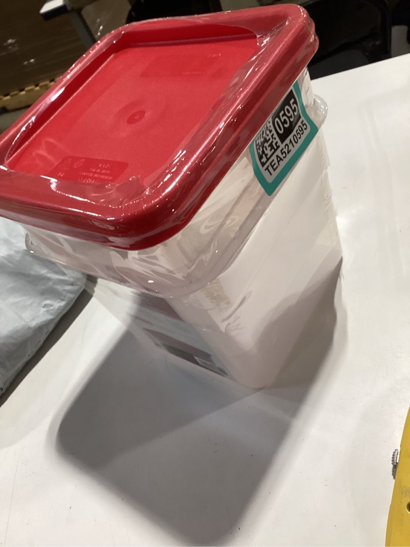 Condition photo showing Good Condition for cambro food storage container with lid - 6 qt (quart) square, classic series with red lid, commercial grade for food prep, clear, 2 pack 6 qt + lid