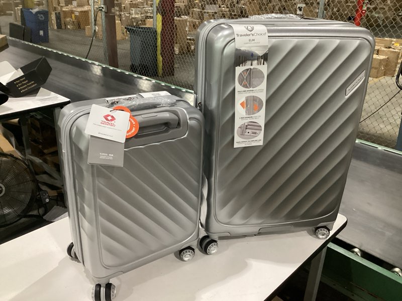 Condition photo showing New/Like New for traveler's choice elm 2pc hardside expandable spinner luggage set - matte silver