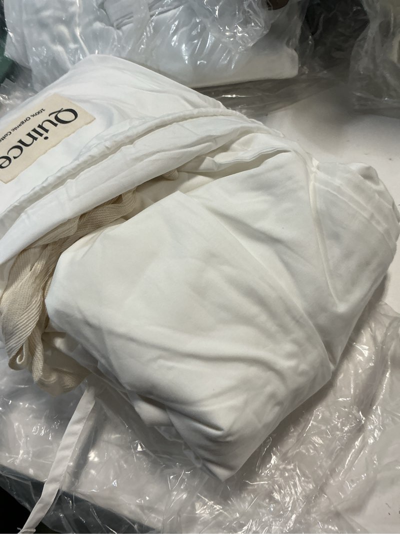 Condition photo showing Good Condition for classic organic percale duvet cover, king/cal king, white