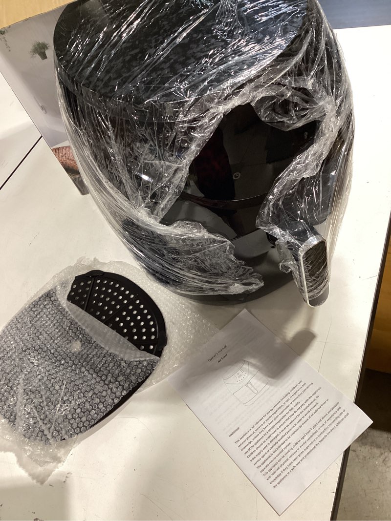 Condition photo showing Good Condition for air fryer 6.5 qt extra hot air fryer for crispy cooking bake roast nonstick high gloss black finish perfect for healthy meals kitchen appliance