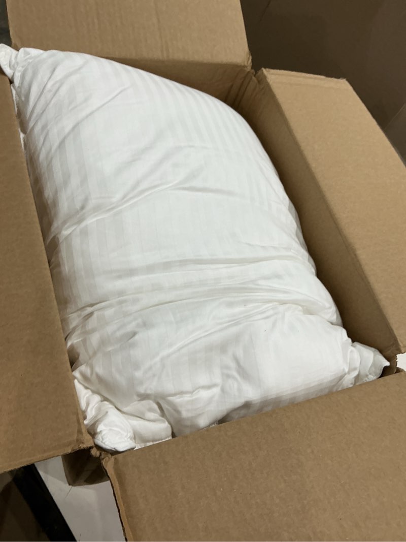 Condition photo showing Good Condition for beckham hotel collection bed pillows standard/queen size set of 2 - original soft down alternative pillow for sleeping - soft support for back, stomach or side sleepers queen / standard white