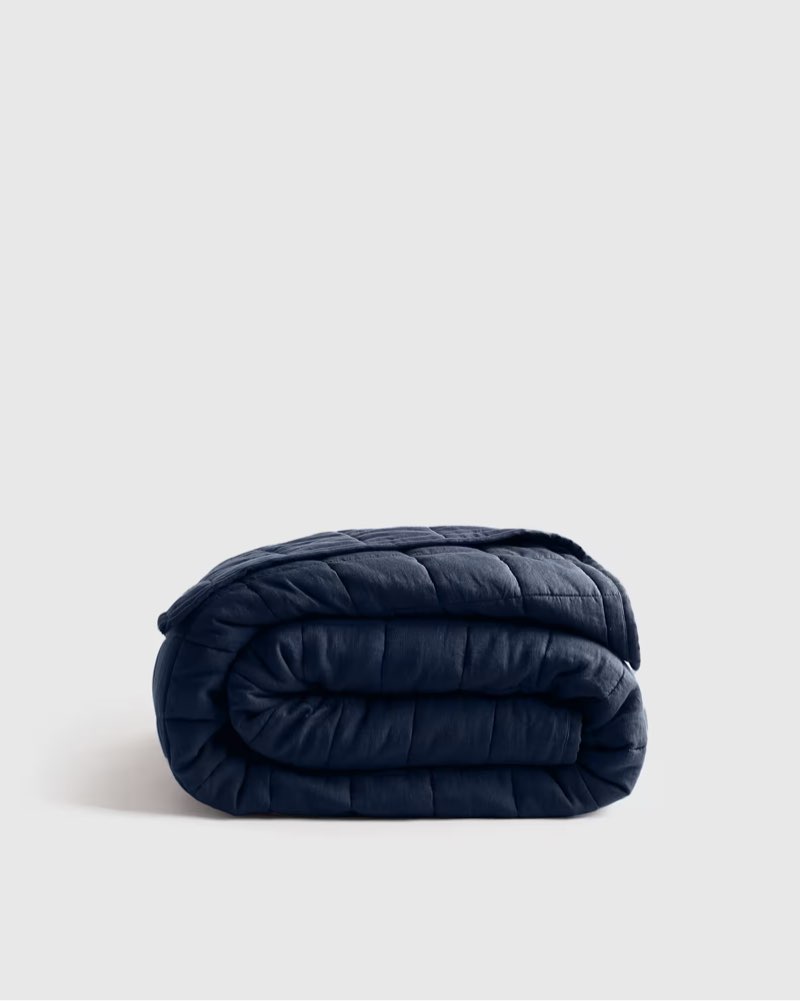 European Linen Box Quilt Color: Navy Size: Full/Queen