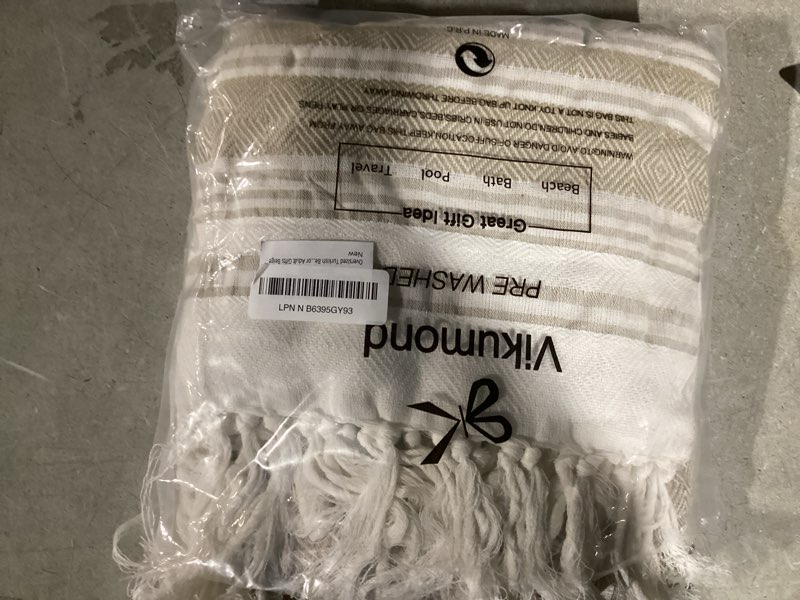 Condition photo showing Good Condition for Oversized Turkish Beach Towel Blanket XXL Cotton Sandproof Towels Boho Woven Extra Large Big Sand Free Giant Throw Blankets Huge Quilt XL Picnic Camping Necessities Cloud For Adult Gifts Beige Zzmtc Beige Cten XXXL(88x82 IN,224x208 CM) 1