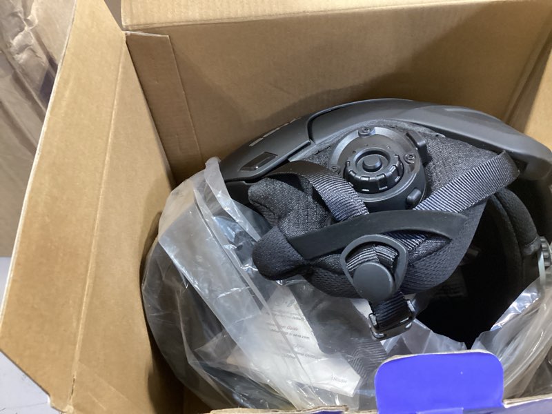 Condition photo showing Good Condition for sena latitude snow helmet with built in speakers and microphone, bluetooth intercom, hands-free open communication, listen to music large latitude