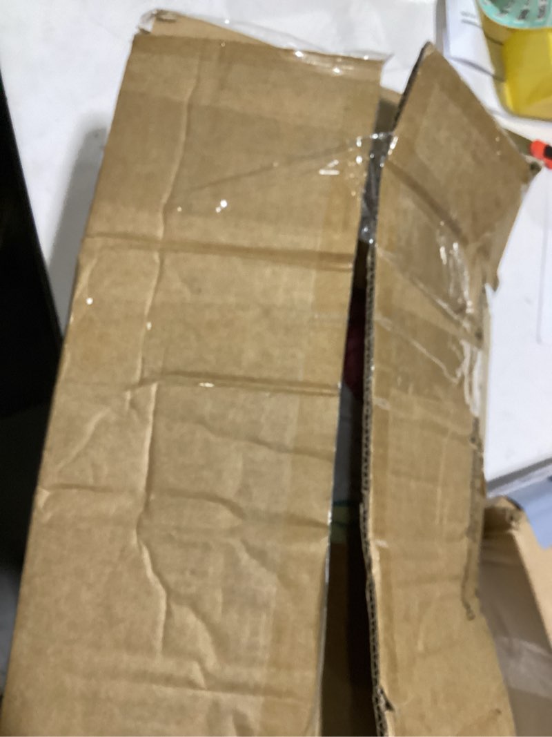 Condition photo showing Good Condition for Amazon Basics Kid's Soft, Easy Care Microfiber Bed-in-a-Bag 5-Piece Bedding Set, Twin, Butterfly Friends Butterfly Friends Twin