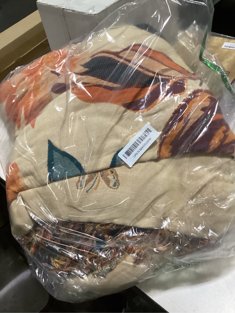 Condition photo showing Good Condition for boho throw blanket for bed, 100% cotton soft rustic quilt fall blanket, 90"x98" floral printed farmhouse decor bed blankets, all season rustic reversible bohemian throw quilt j-flowers tulips 90x98 inch