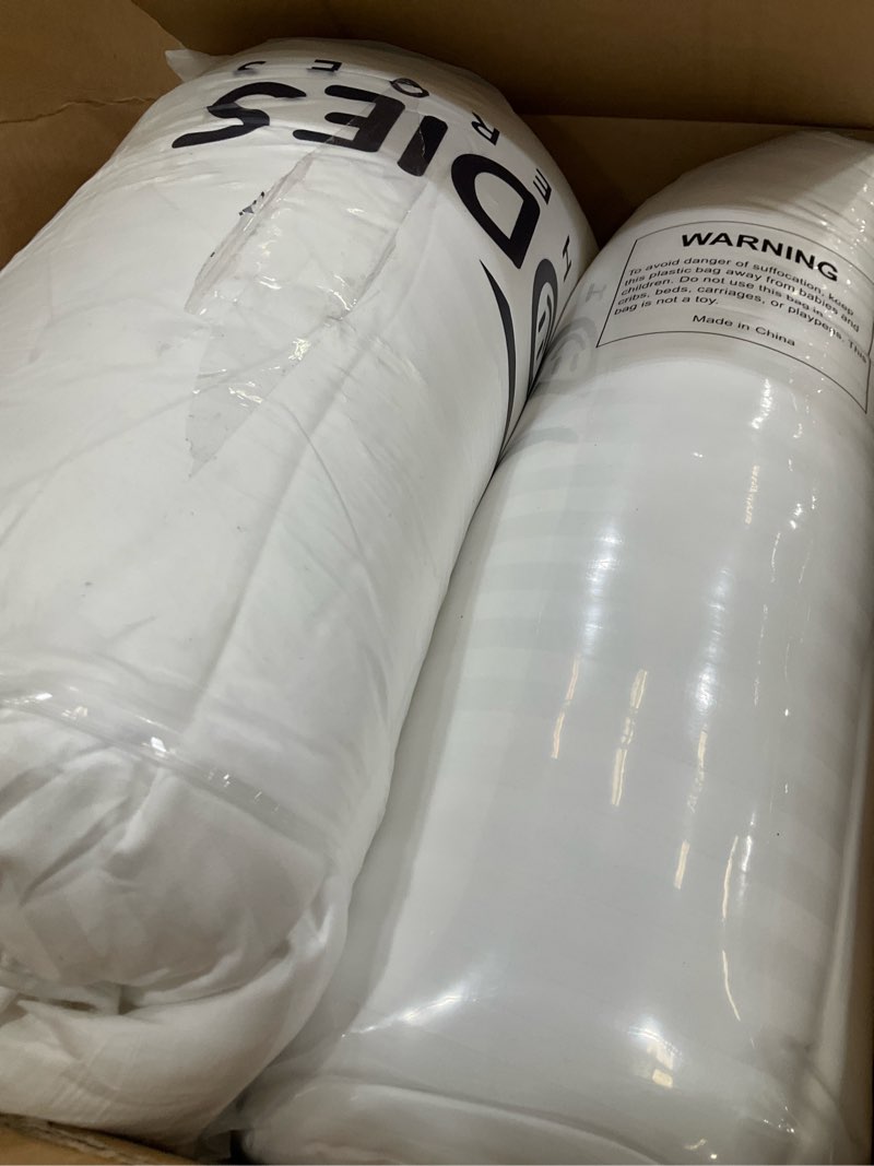 Condition photo showing Good Condition for beckham hotel collection bed pillows standard/queen size set of 2 - original soft down alternative pillow for sleeping - soft support for back, stomach or side sleepers queen / standard white