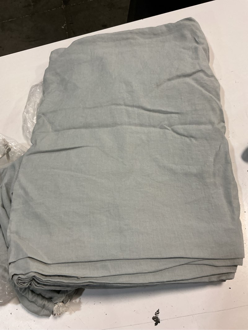 Condition photo showing Good Condition for quince european linen duvet cover, king/cal king, mist