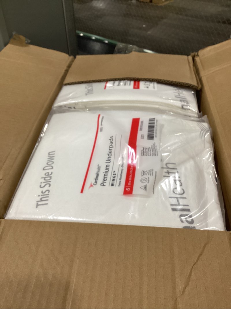 Condition photo showing New/Like New for cardinal health uppmx3036 premium underpad, wings maximum absorbency, white, 30 x 36in (1 case of 70 eaches) 30 in x 36 in case of 70