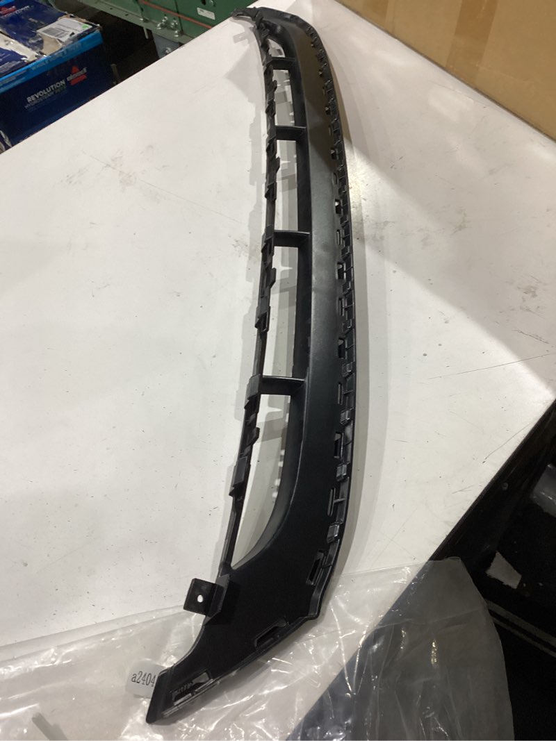 Condition photo showing New/Like New for xqsmwf 4l0807733b1rr bumper lower front cover fit for 2010 2011 2012 2013 2014 2015 audi q7