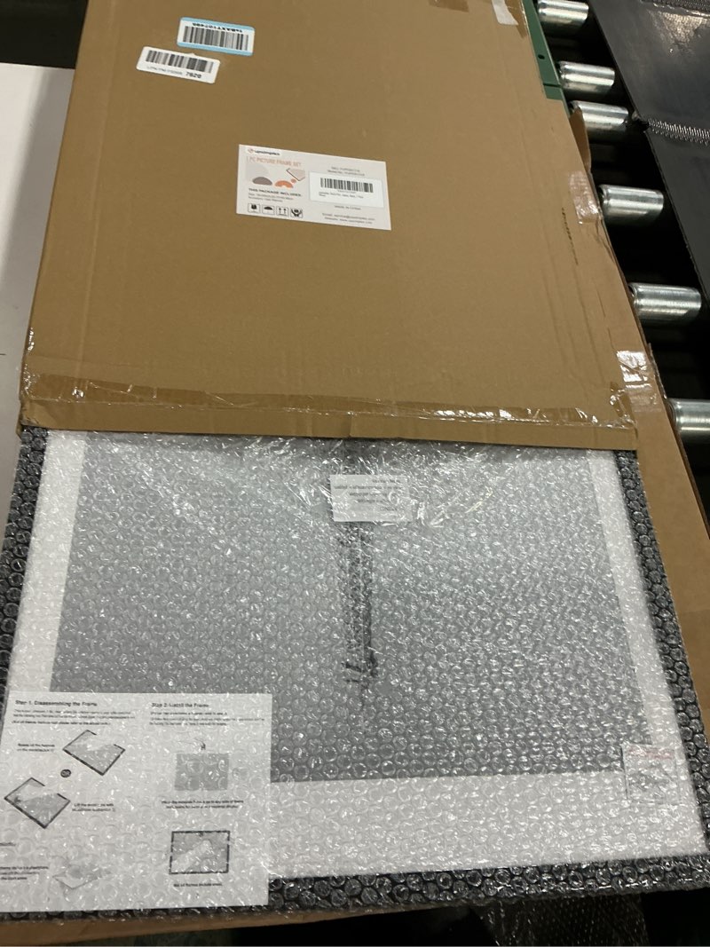 Condition photo showing New/Like New for upsimples 18x24 picture frame, display pictures 16x20 with mat or 18 x 24 without, wall hanging poster frames, black, 1 pack