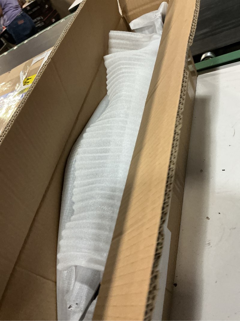 Condition photo showing Good Condition for front lip compatible with 3-series sedan m-sport package (carbon fiber pattern, 2019-2022 g20) carbon fiber pattern 2019-2022 g20
