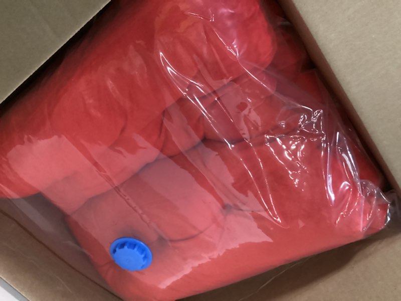 Condition photo showing Good Condition for ELFJOY 4 Pack Chair Cushions for Dining Chairs Chair Pads Cushion for Kitchen Office Tufted Square Seat Cushion with Ties (16" Red Velvet) Bright Red