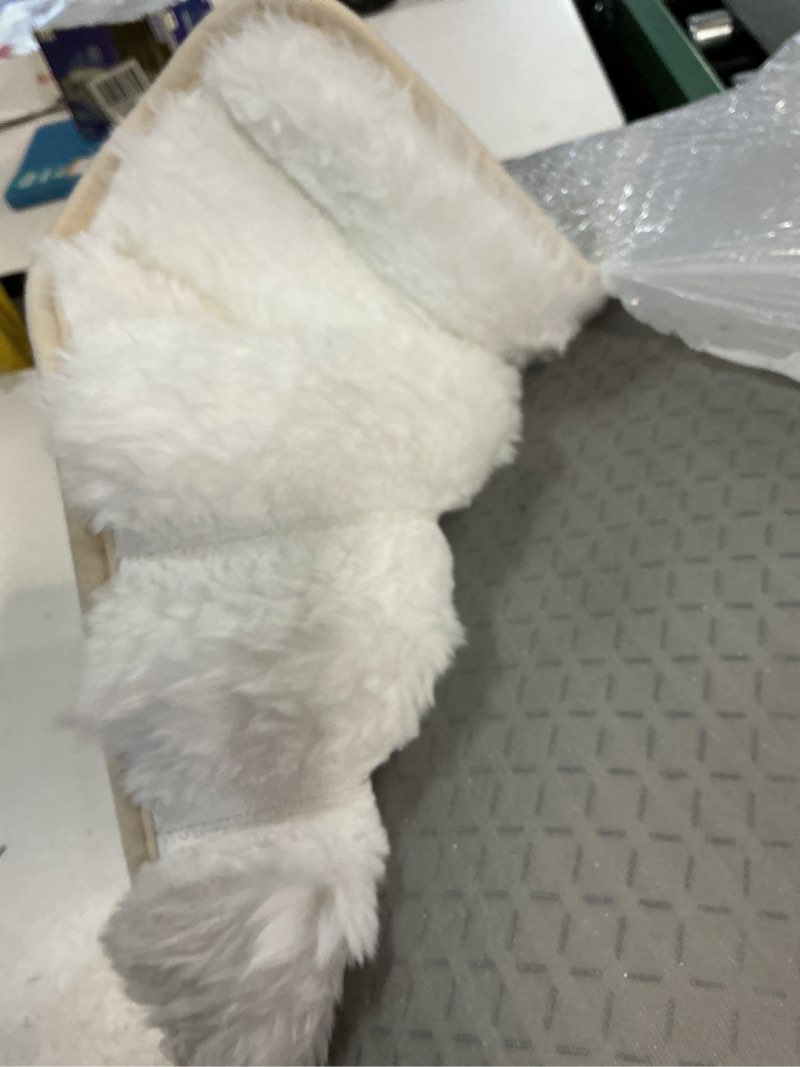 Condition photo showing Good Condition for white rabbit striped plush rug 5'x8', fluffy shaggy area rug for nursery & kids room, faux fur carpet for girls bedroom, living room, teen decor white 5'x8'(rectangular)