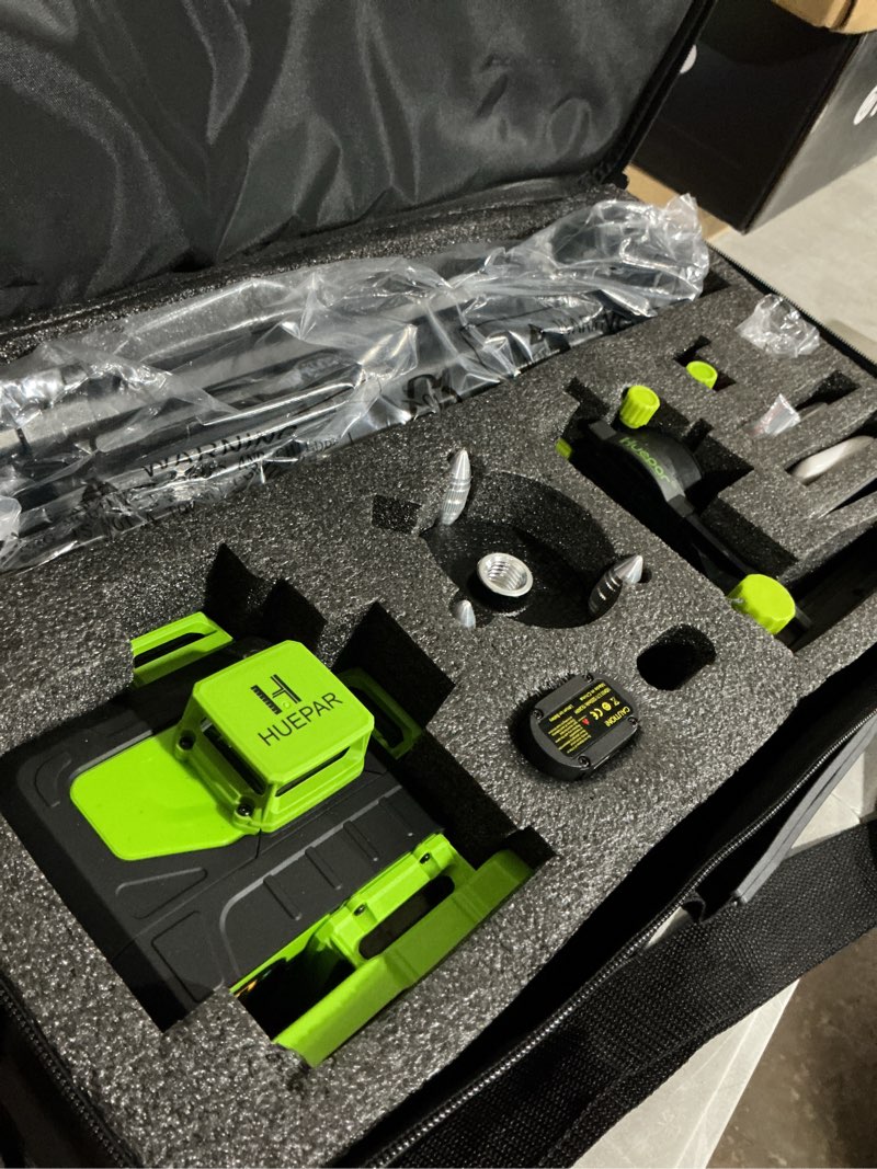 Condition photo showing Good Condition for huepar laser level with tripod, self leveling green cross line laser for picture hanging, tile, decoration & diy construction – aa battery&picture hanging strips, indoor use