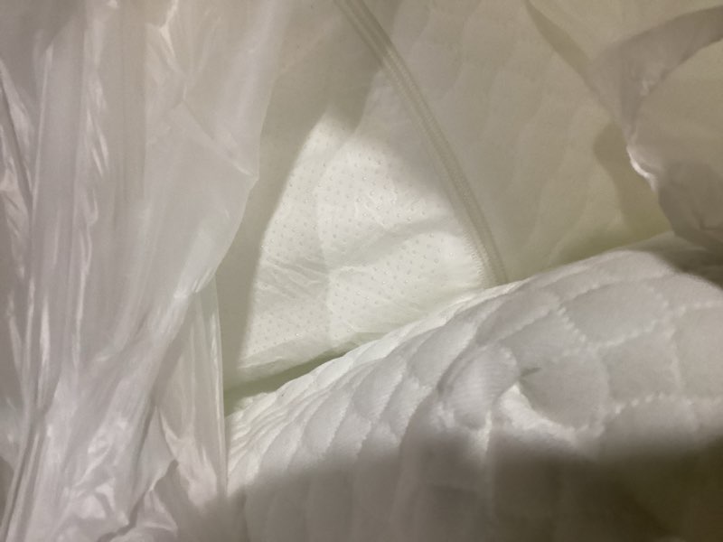 Condition photo showing Good Condition for fdw | 8 inch twin mattress | medium firm | gel memory foam mattress | white | bed in a box, certipur-us certified | pressure relief, cooling ventilated foam | washable removable cover white twin 8 in