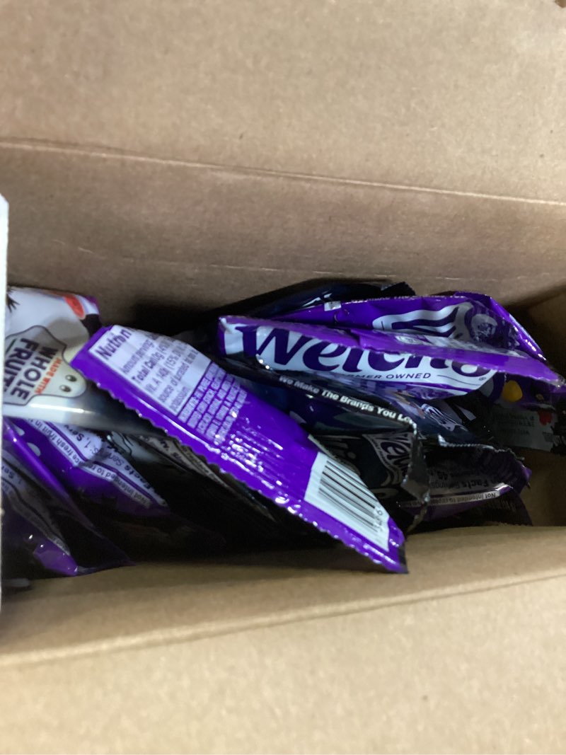 Condition photo showing New/Like New for welch’s fruit snacks mixed fruit halloween & juicefuls monster splash variety pack, great for trick or treating, 0.5oz (pack of 70ct) halloween mixed fruit & monster splash 0.5 ounces (pack of 70)