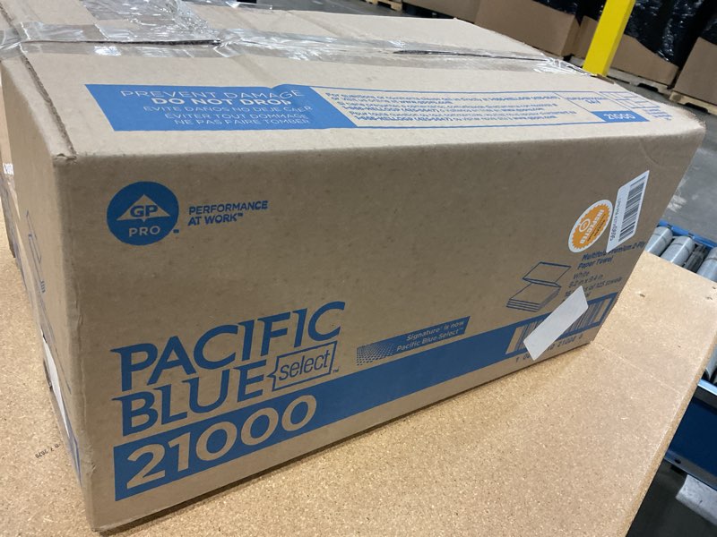 Condition photo showing New/Like New for georgia pacific professional blue select multi-fold 2 ply paper towel  9 1/5 x 9 2/5  white 125/pk  16 pk/ct -gpc21000