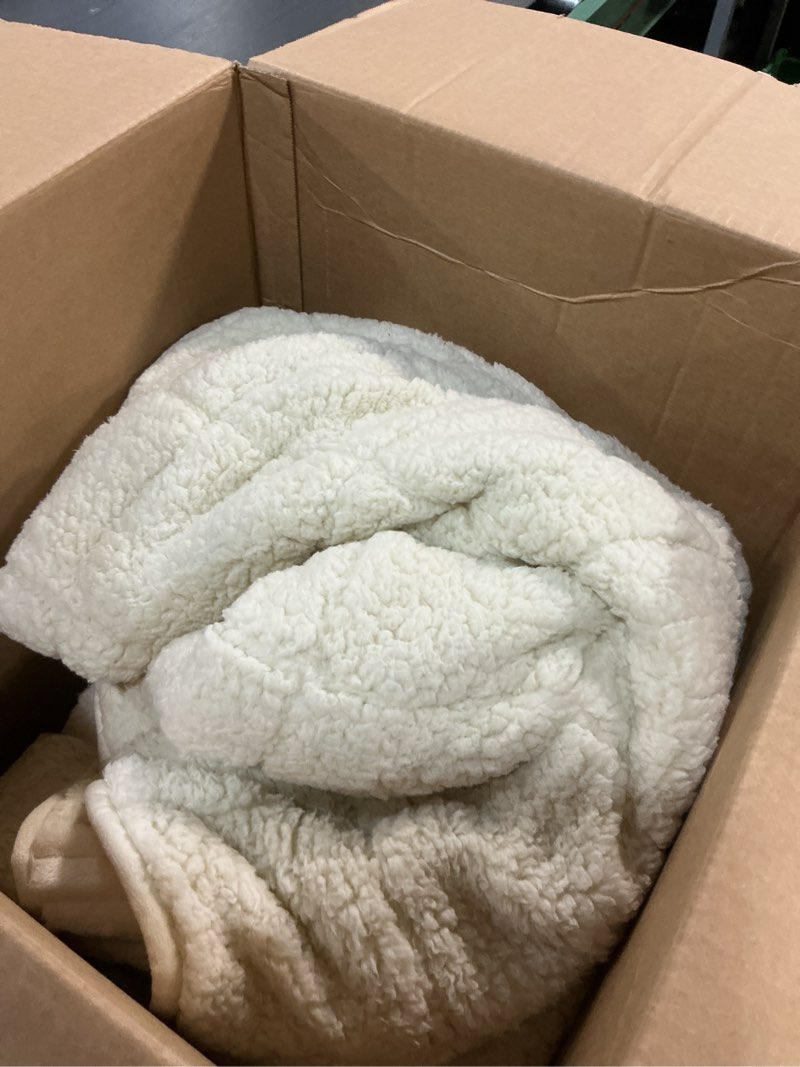 Condition photo showing As Is for CYK Weighted Blanket 15 lbs for Adults Queen Size 60"x80" - Dual-Sided Fleece & Sherpa Blanket - Heavy Plush Flannel Winter Warm Blanket for Bed and Couch Cream 60" x 80" 15lbs