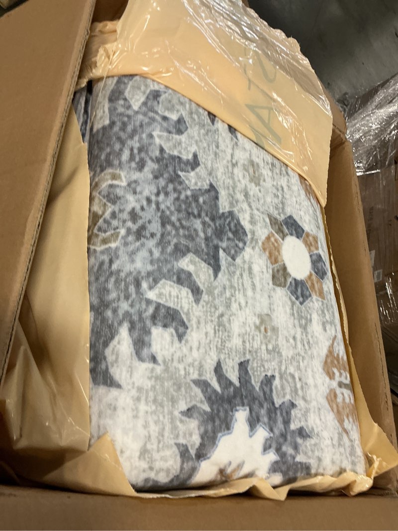Condition photo showing Good Condition for Istana 9x12 Area Rug - Blue 9 x 12 Area Rugs for Living Room - Foldable 9x12 Rugs for Bedroom - Stain Resistant Washable Rug - Eco-Friendly Area Rugs Living Room Coastal Blue Palace Medallion 9' x 12' (Rectangular)