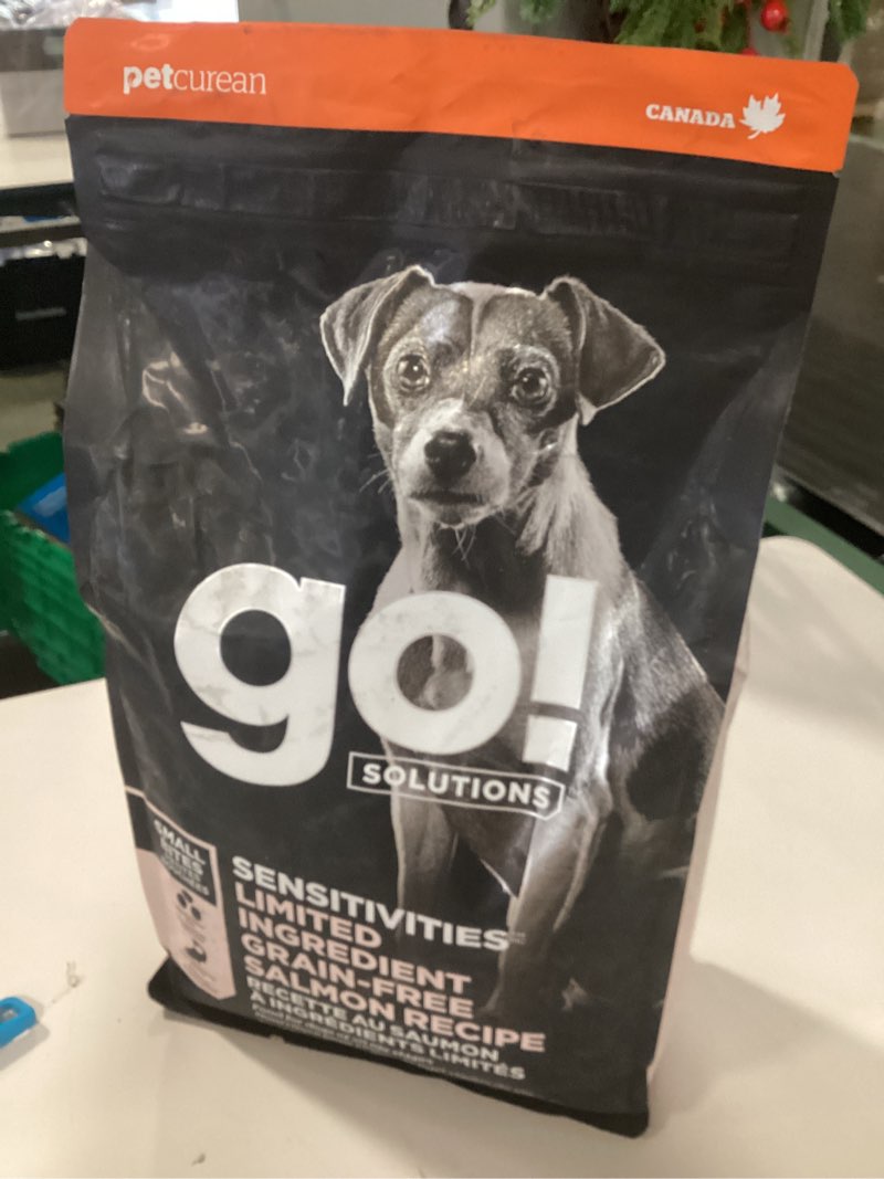 Condition photo showing New/Like New for Go! Solutions Sensitivities Limited Ingredient Small Bites Salmon Grain-Free Dry Dog Food, Tiny Kibble for Little Breeds, Chicken-Free for Sensitive Stomachs, for Puppies, Adults, Seniors, 6 lb Bag Salmon 6 Pound (Pack of 1)