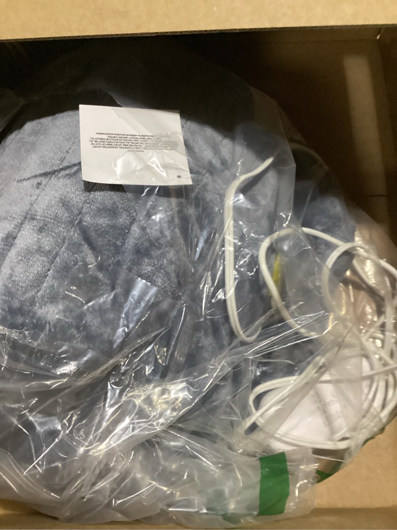 Condition photo showing As Is for plush heated blanket