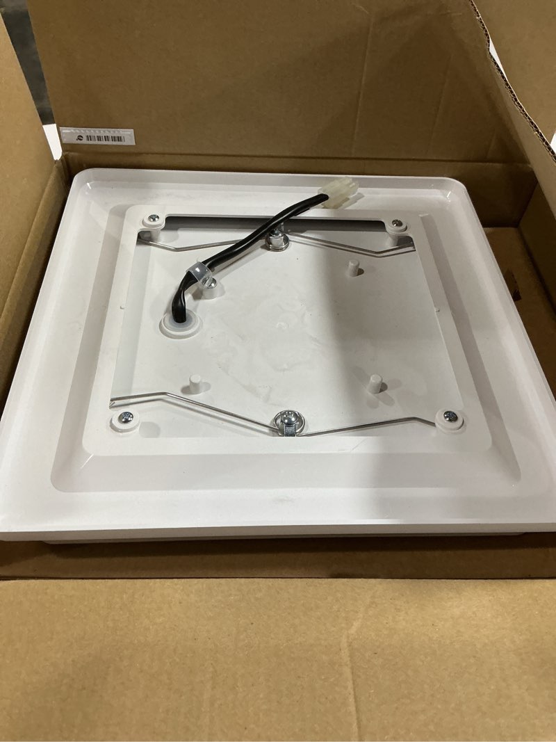 Utilitech Decorative Lighted Bathroom Fan, White 714180l