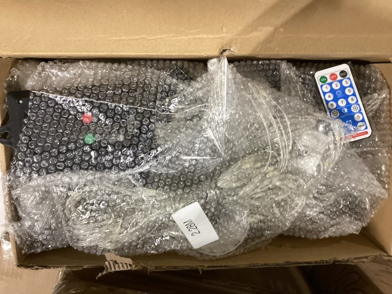 Condition photo showing Good Condition for Outdoor Solar Christmas Tree, 3PCS LED Christmas Trees with Remote, 5ft/6ft/7.5ft Multi-Size Set, 8 Modes, IP65 Waterproof, USB Backup, Auto On/Off for Yard Garden Holiday Decor, Warm White Warm White-solar 5ft/6ft/7.5ft