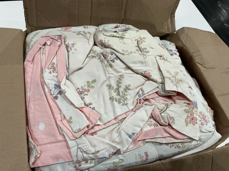 Condition photo showing As Is for joyreap 3pcs cotton comforter set for girls, pink floral design, twin size soft n cozy bedding comforter set for all season- 68x88 inches floral pink twin (68"x88")