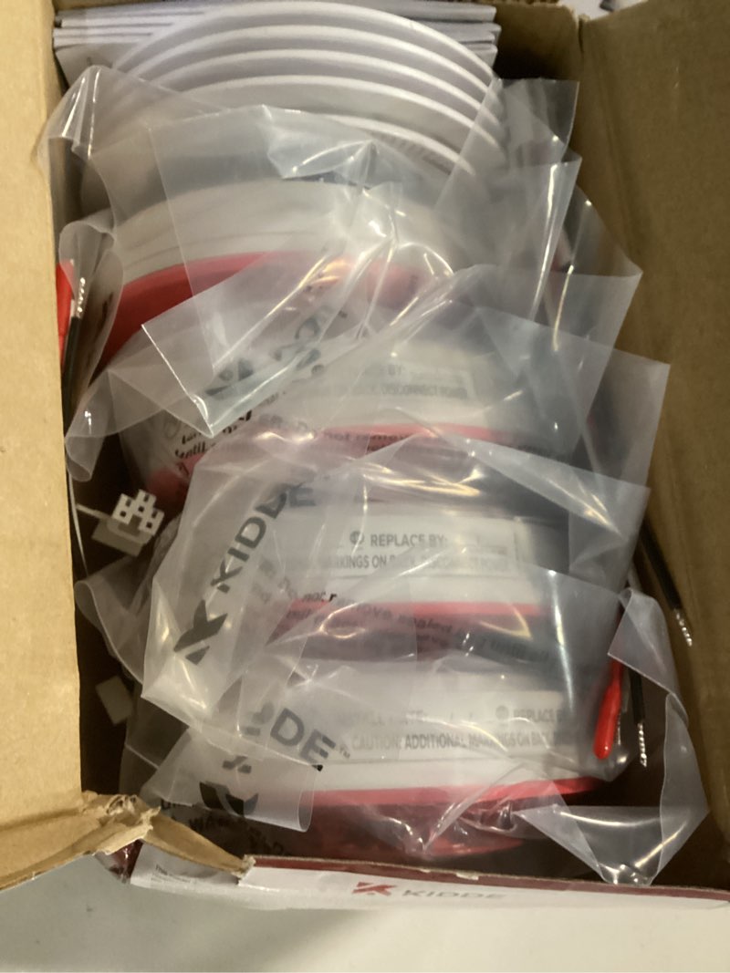 Condition photo showing Good Condition for Kidde Hardwired Smoke Detector, 10-Year Battery Backup, Interconnectable, LED Warning Light Indicators, 4 Pack