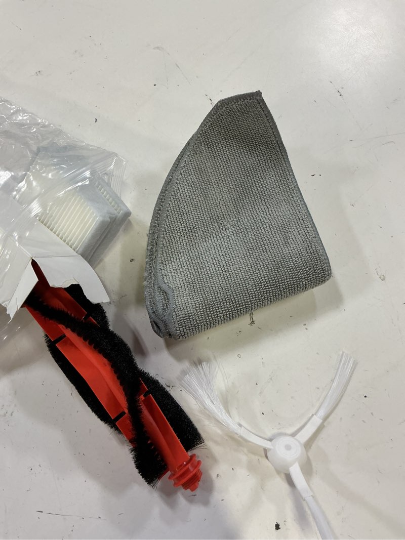 Condition photo showing Good Condition for accessories kit for xiaomi s20 robot vacuum cleaner replacement parts, 4 side brushes, 2 main brushes, 4 hepa filters, 4 mop pads, repuestos spare repair attachments