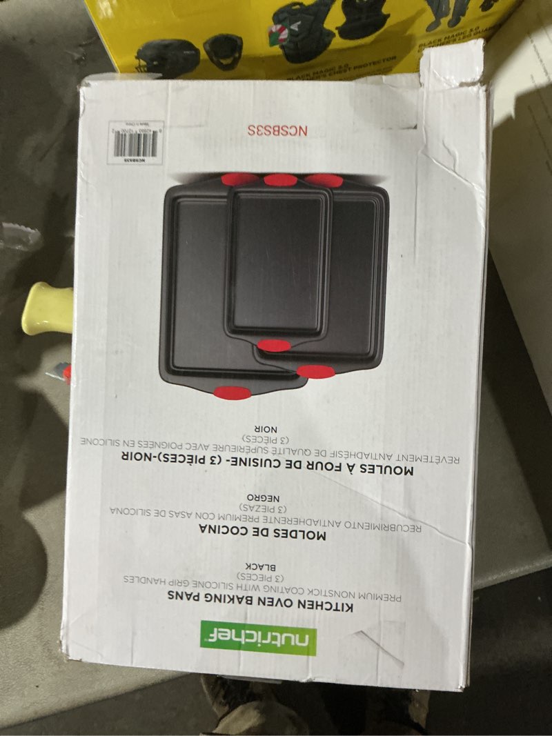 Condition photo showing Good Condition for NutriChef 3-Piece Nonstick Kitchen Oven Baking Pans - Premium & Stylish Non-Stick Steel, Commercial Grade Restaurant Quality Metal Bakeware with Red Silicone Handles - Easy to Clean, NCSBS3S