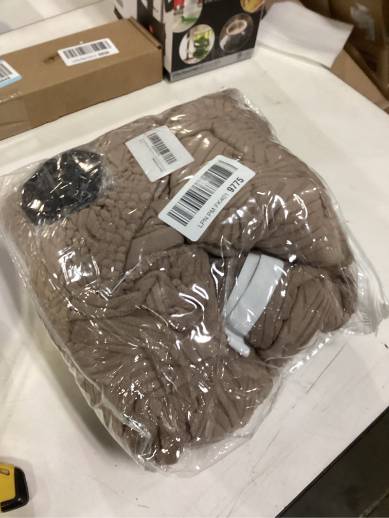 Condition photo showing New/Like New for VANSOFY Recliner Chair Covers, 4-Pieces Stretch Recliner Cover Jacquard Soft Reclining Chair Slipcover Furniture Protector with Elastic Bottom for Lazy Boy Recliner(Khaki) Khaki 1 Seat