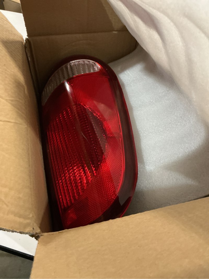 Condition photo showing New/Like New for RANSOTO Tail Light Compatible With Ford F250 F350 F-250 F-350 Super Duty 2008-2016 Driver And Passenger Side Rear Taillight Housing Replaces FO2800208, FO2801208