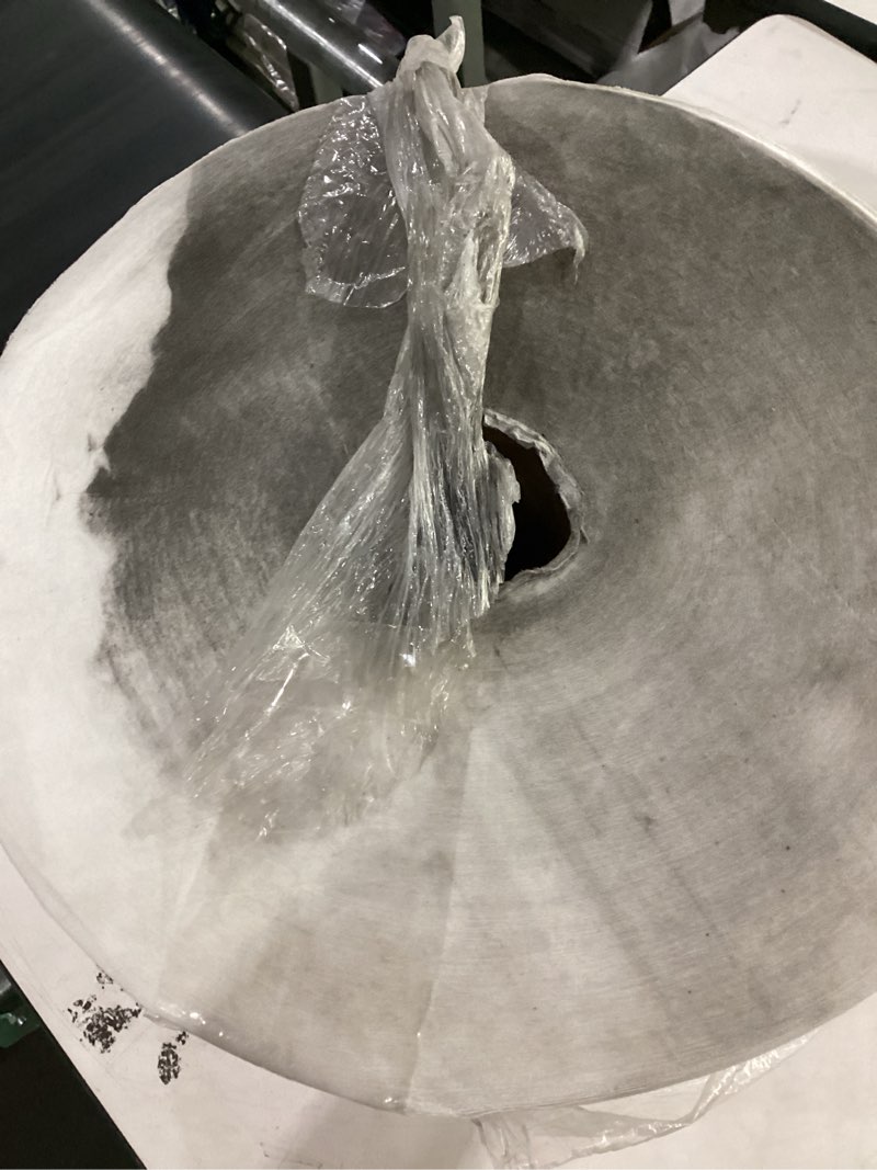 Condition photo showing As Is for wypall x50 disposable cloths (35015)  jumbo roll  9.8 x 13.4  white  1 100 sheets per roll