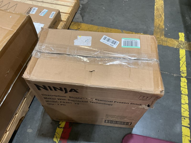Condition photo showing New/Like New for slushi professional frozen drink