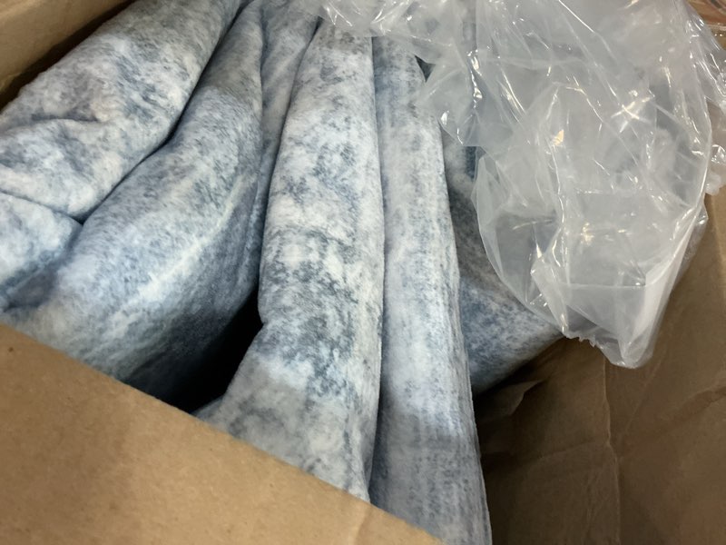Condition photo showing Good Condition for 8x10 ft large area rugs for living room, soft non-slip washable rugs modern abstract pattern carpet for bedroom indoor floor nursery home decor (blue) dc59 blue 8' x 10' (rectangular)