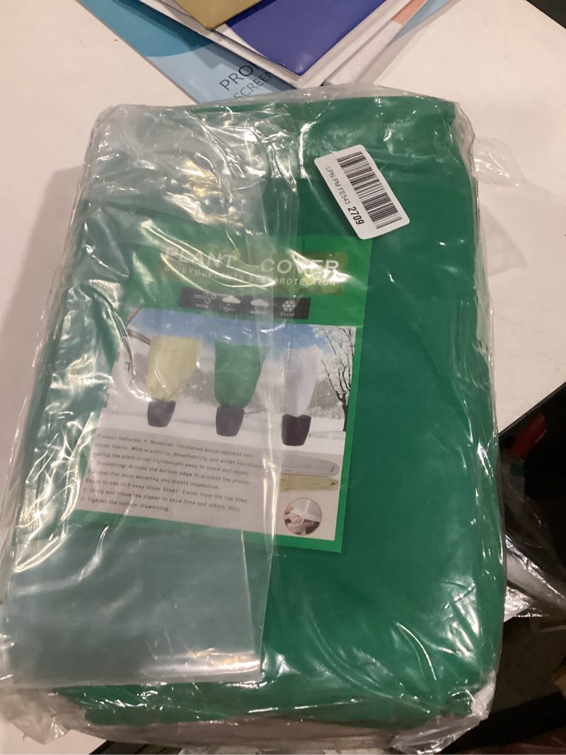 Condition photo showing New/Like New for 6 Pcs Winter Plant Covers Freeze Protection 48" x 72" 2.2oz Large Tree Wrap for Winter with Drawstring and Zipper Frost Blankets for Plants Frost Cloth Outdoor Cold(Green)
