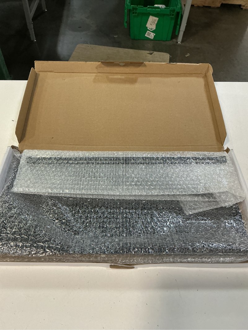 Condition photo showing Good Condition for lian li o11de-4x computer accessory kit