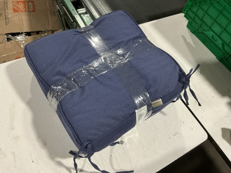 Condition photo showing Good Condition for allen + roth 19.5-in x 20-in navy patio chair cushion set 2